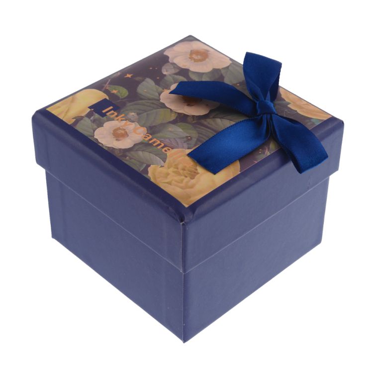 Obrázek k výrobku 28272 - Dárková krabička "Camellia"